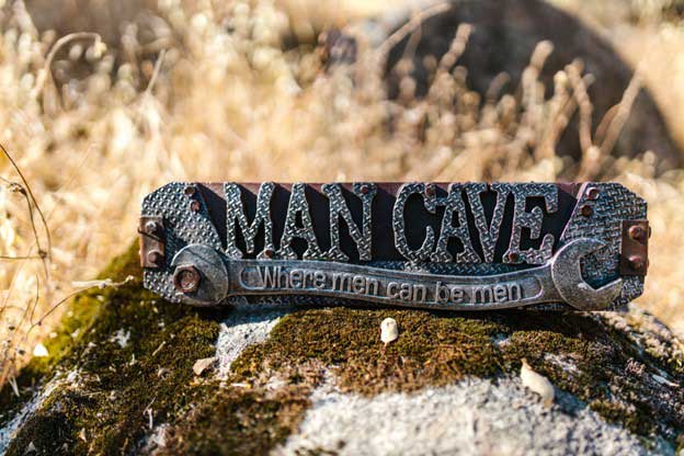 10 Essentials for the Ultimate Man Cave