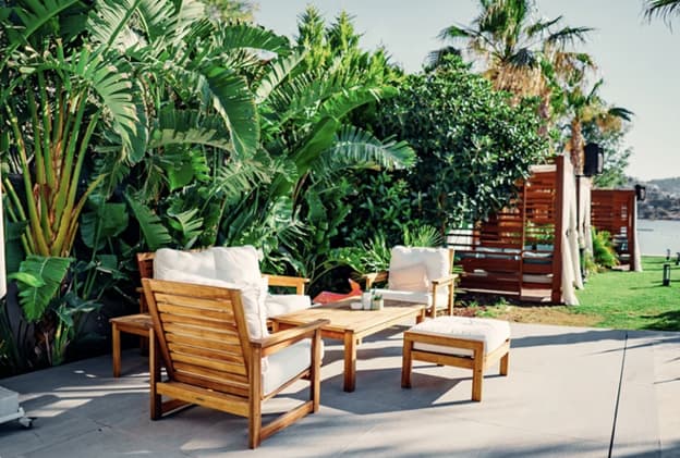 Three Reasons to Invest in Outdoor Furniture